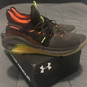 Under Armour Curry 6 Basketball Sneaker sz 9.5